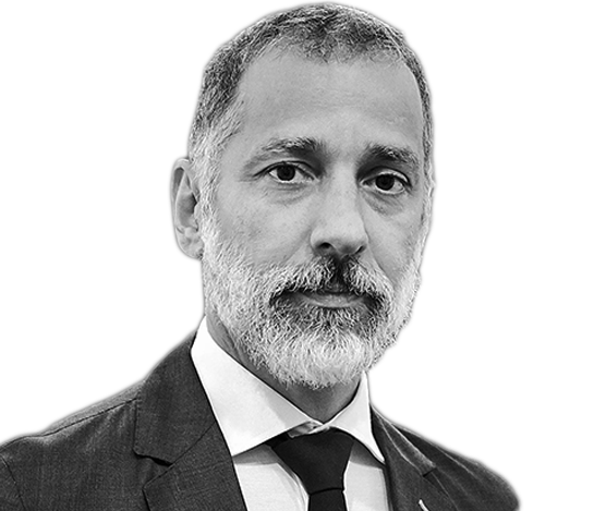 Ali Hirsa-bw.png